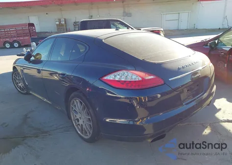 2011 Porsche Panamera 4 z USA, uszkodzony, nr VIN WP0AA2A7XBL013400